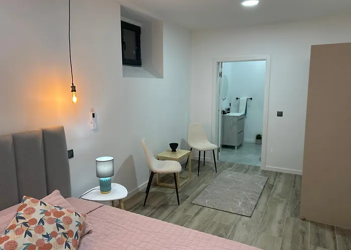 Victoria 1942 Villa *